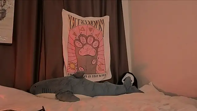 Snapshot of MeowMystaa chatting on January 8, 8:44 pm MeowMystaa online show from January 8, 8:44 pm