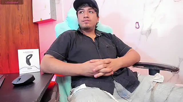 juanmechanic  online show from May 28, 2:14 pm