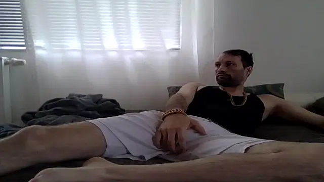 XLBarehengst online show from April 1, 12:50 pm