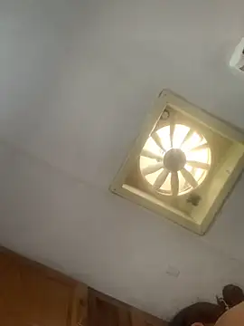 shakeweight online show from October 9, 4:05 pm