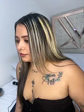 ashley-swift- online show from October 21, 9:54 am