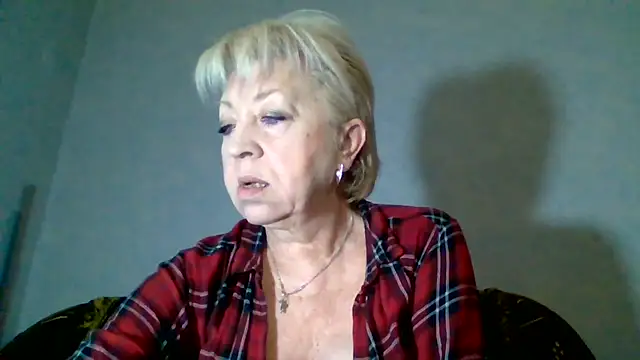 DianaQDream online show from April 6, 2:53 am