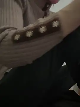 crhong666 online show from March 14, 1:16 pm