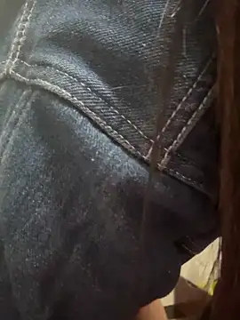 crhong666 online show from March 19, 12:47 am