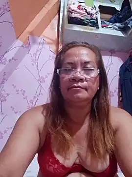 vickyhot1966 online show from February 17, 10:05 pm