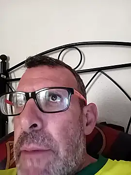 gigolobcn online show from March 19, 4:00 pm