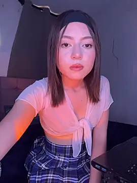 PrettyAmber online show from March 25, 8:48 pm