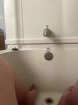 Jus-Diaz online show from April 2, 6:49 pm