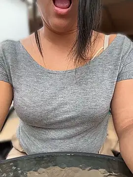 Suandenilo7 online show from May 25, 6:36 pm