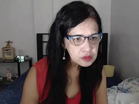 Prettysweetmum online show from October 1, 2:39 am