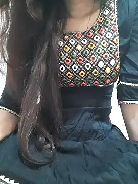 Aarti-kumri online show from April 17, 6:55 pm