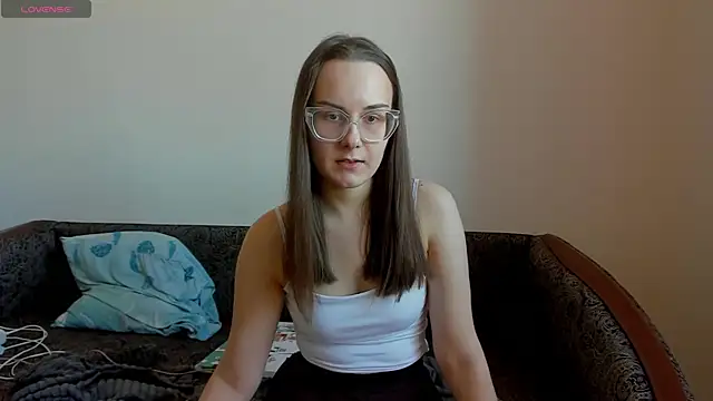 Kelly Cartier online show from April 15, 12:34 pm