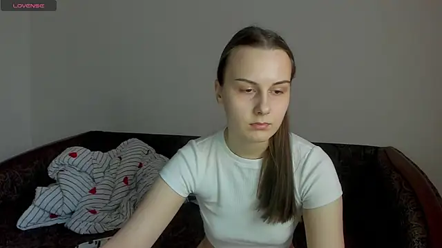 Kelly Cartier online show from April 20, 1:25 pm