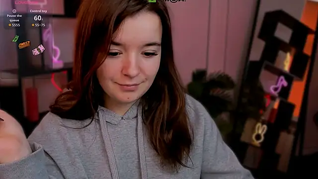 nika-still online show from October 11, 9:30 am