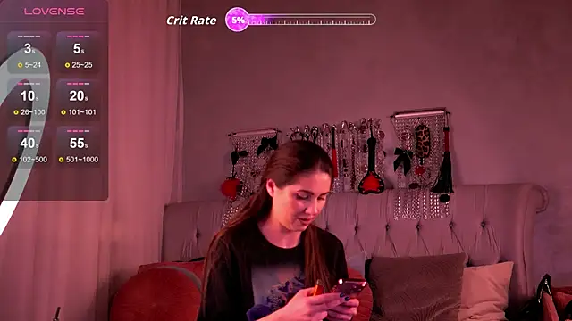 Snapshot of DahliaVonLure chatting on May 30, 1:25 am DahliaVonLure online show from May 30, 1:25 am