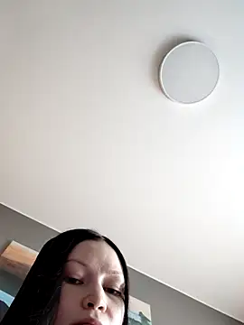 DragonFoxie online show from June 17, 9:23 am