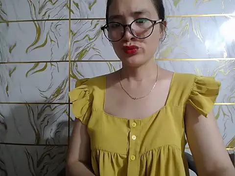 Snapshot of Lyzizi_lovely09 chatting on June 29, 5:14 am Lyzizi lovely09 online show from June 29, 5:14 am
