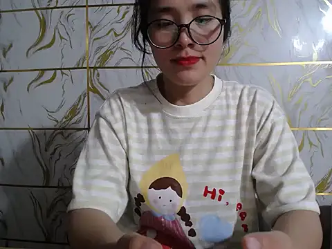 Snapshot of Lyzizi_lovely09 chatting on July 7, 6:47 am Lyzizi lovely09 online show from July 7, 6:47 am