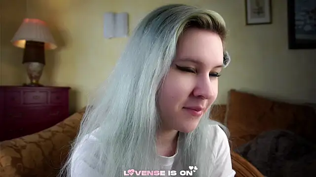 Snapshot of ElizSpieth chatting on July 4, 3:13 am ElizSpieth online show from July 4, 3:13 am