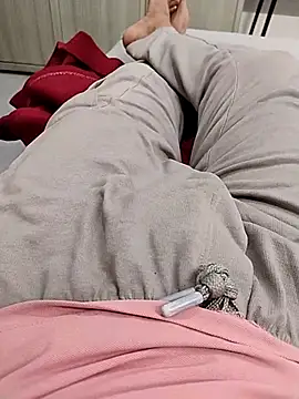 themasklover online show from April 2, 4:48 pm