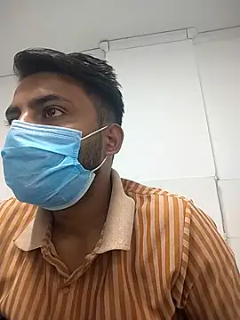 themasklover online show from June 13, 10:24 am