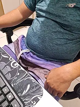 Carloskasado online show from February 18, 12:06 am