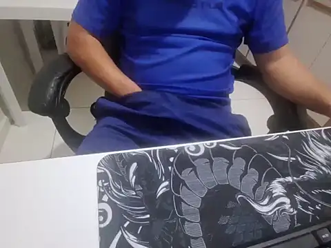 Snapshot of Carloskasado chatting on March 23, 10:36 pm Carloskasado online show from March 23, 10:36 pm