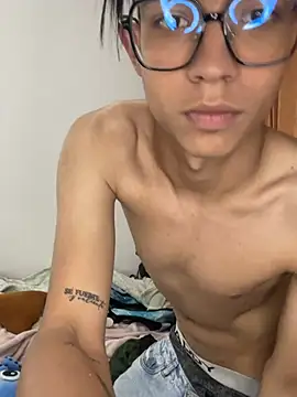 diegoand0911 online show from April 20, 9:16 pm