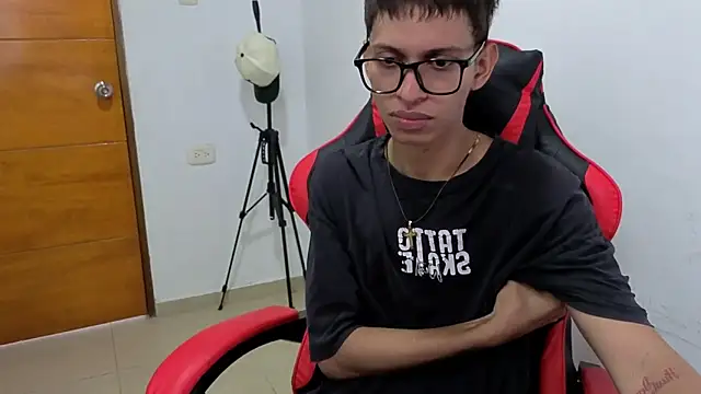 sung yol online show from March 24, 3:06 pm