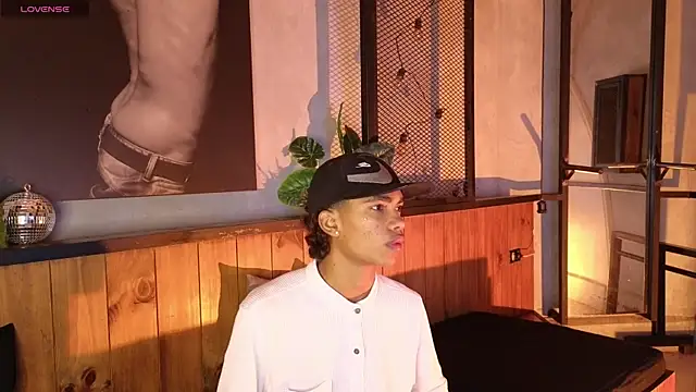 AlanCutee online show from April 4, 12:57 pm