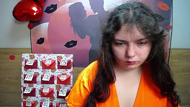 NeonilaLisova online show from September 12, 5:18 am