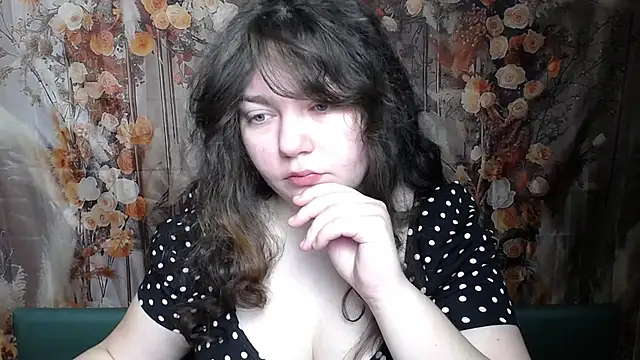 NeonilaLisova online show from February 5, 6:07 am