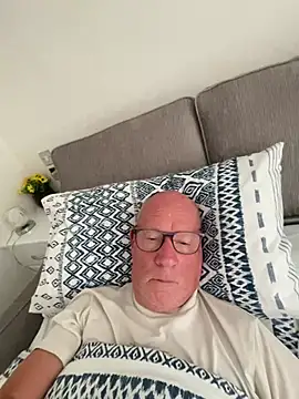 philefc online show from July 3, 5:47 am