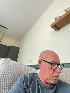 philefc online show from July 8, 12:31 pm