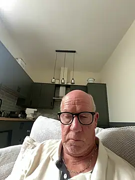 philefc online show from July 18, 11:03 am