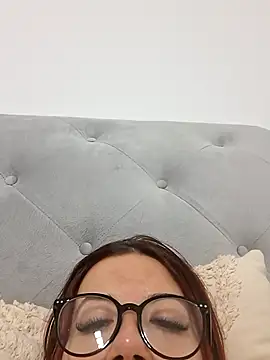 Snapshot of Anayssa_ chatting on September 14, 10:42 pm Anayssa online show from September 14, 10:42 pm