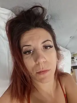 Snapshot of Anayssa_ chatting on September 19, 10:32 pm Anayssa online show from September 19, 10:32 pm