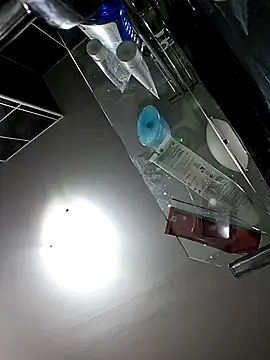 Snapshot of Anayssa_ chatting on November 16, 9:04 am Anayssa online show from November 16, 9:04 am