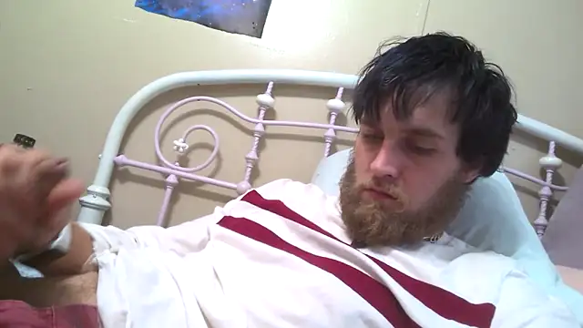 Snapshot of high3ndlowlife chatting on September 19, 9:15 pm high3ndlowlife online show from September 19, 9:15 pm