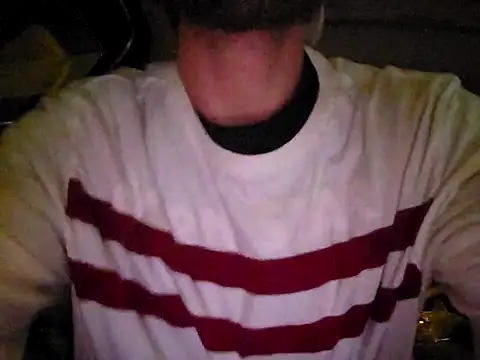 Snapshot of high3ndlowlife chatting on October 19, 6:03 am high3ndlowlife online show from October 19, 6:03 am