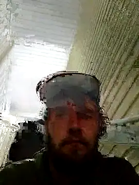 Snapshot of high3ndlowlife chatting on October 22, 10:26 am high3ndlowlife online show from October 22, 10:26 am