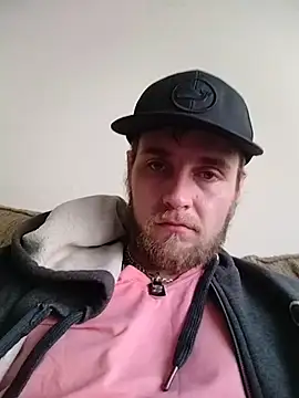 Snapshot of high3ndlowlife chatting on November 5, 7:36 pm high3ndlowlife online show from November 5, 7:36 pm