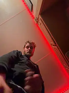 Snapshot of high3ndlowlife chatting on November 30, 10:36 pm high3ndlowlife online show from November 30, 10:36 pm