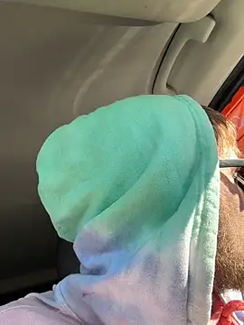 Snapshot of high3ndlowlife chatting on December 3, 5:44 pm high3ndlowlife online show from December 3, 5:44 pm