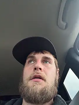 Snapshot of high3ndlowlife chatting on December 4, 9:45 pm high3ndlowlife online show from December 4, 9:45 pm