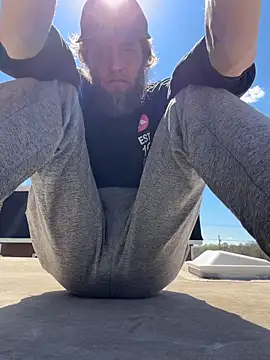 Snapshot of high3ndlowlife chatting on March 23, 6:01 pm high3ndlowlife online show from March 23, 6:01 pm