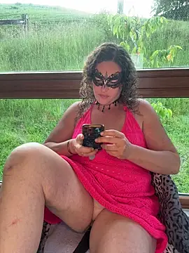 Nadja Noir online show from June 5, 6:24 pm