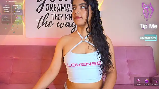 Snapshot of SunnyGilmoree chatting on November 19, 8:09 pm SunnyGilmoree online show from November 19, 8:09 pm