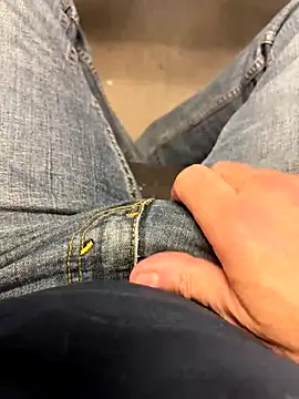 Snapshot of sharemyself chatting on October 30, 5:02 pm sharemyself online show from October 30, 5:02 pm