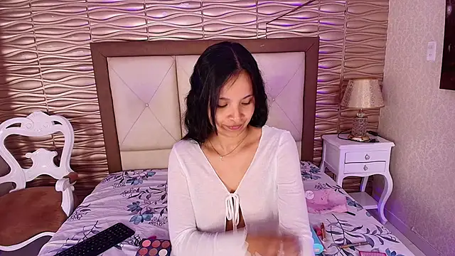 Miladiosa online show from May 26, 12:12 pm